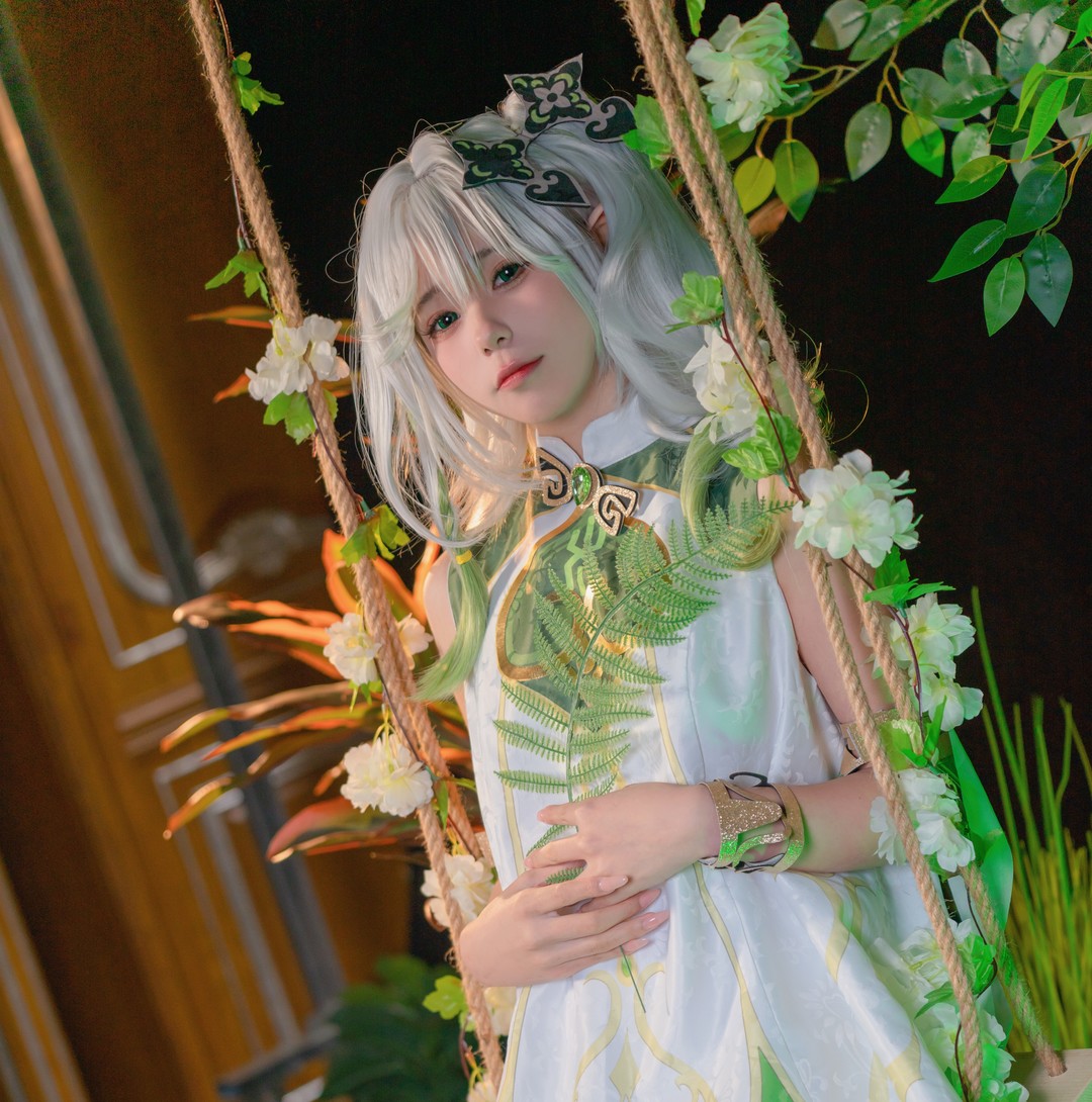 咬一口兔娘(Yiko湿润兔) 286期精选写真合集原档355.8G持续更新 5 5