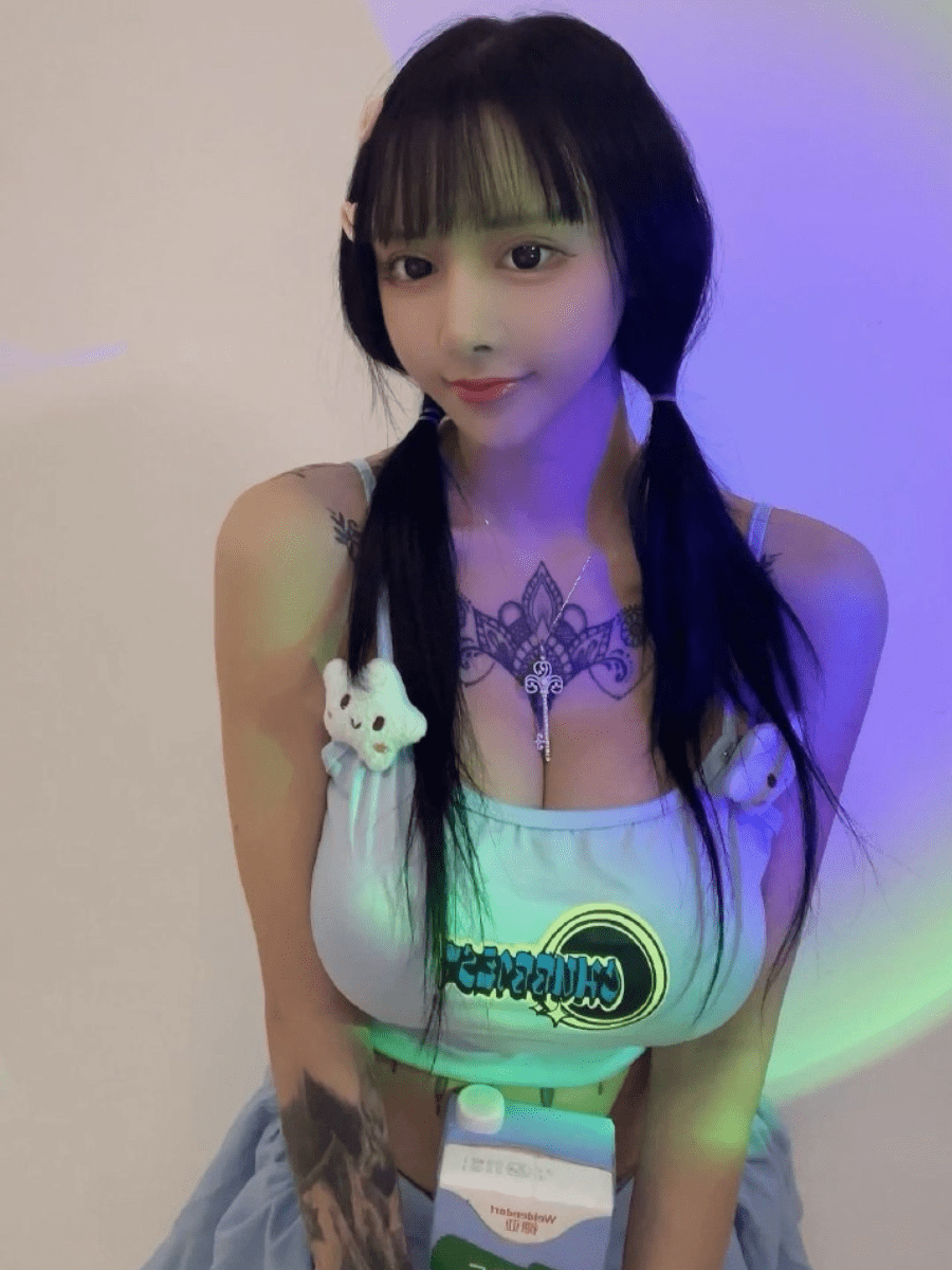 铁粉空间 – 抖音ORZST简(ORZST简哥) 资源合集打包【158P 250V 4G】